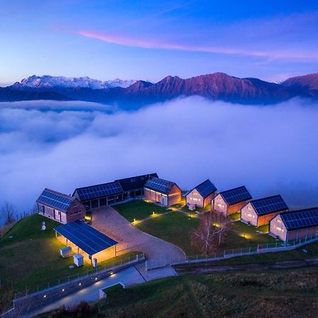 Nebesa Chalets Кобарід Екстер'єр фото