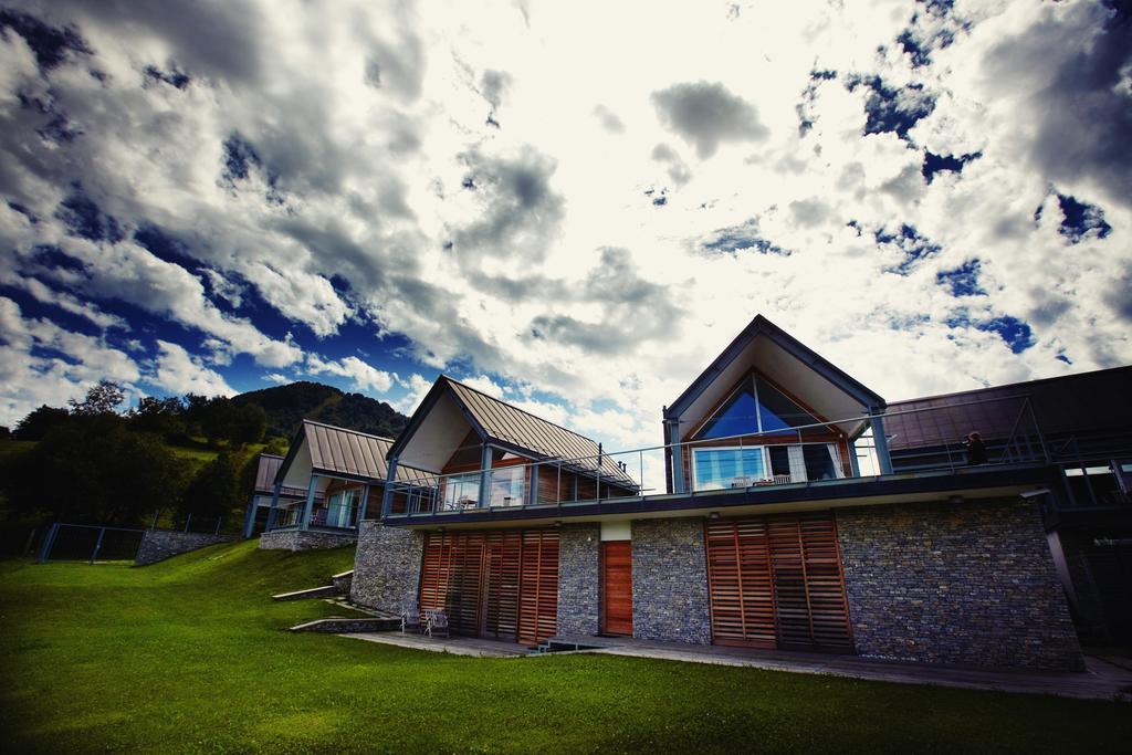 Nebesa Chalets Кобарід Екстер'єр фото