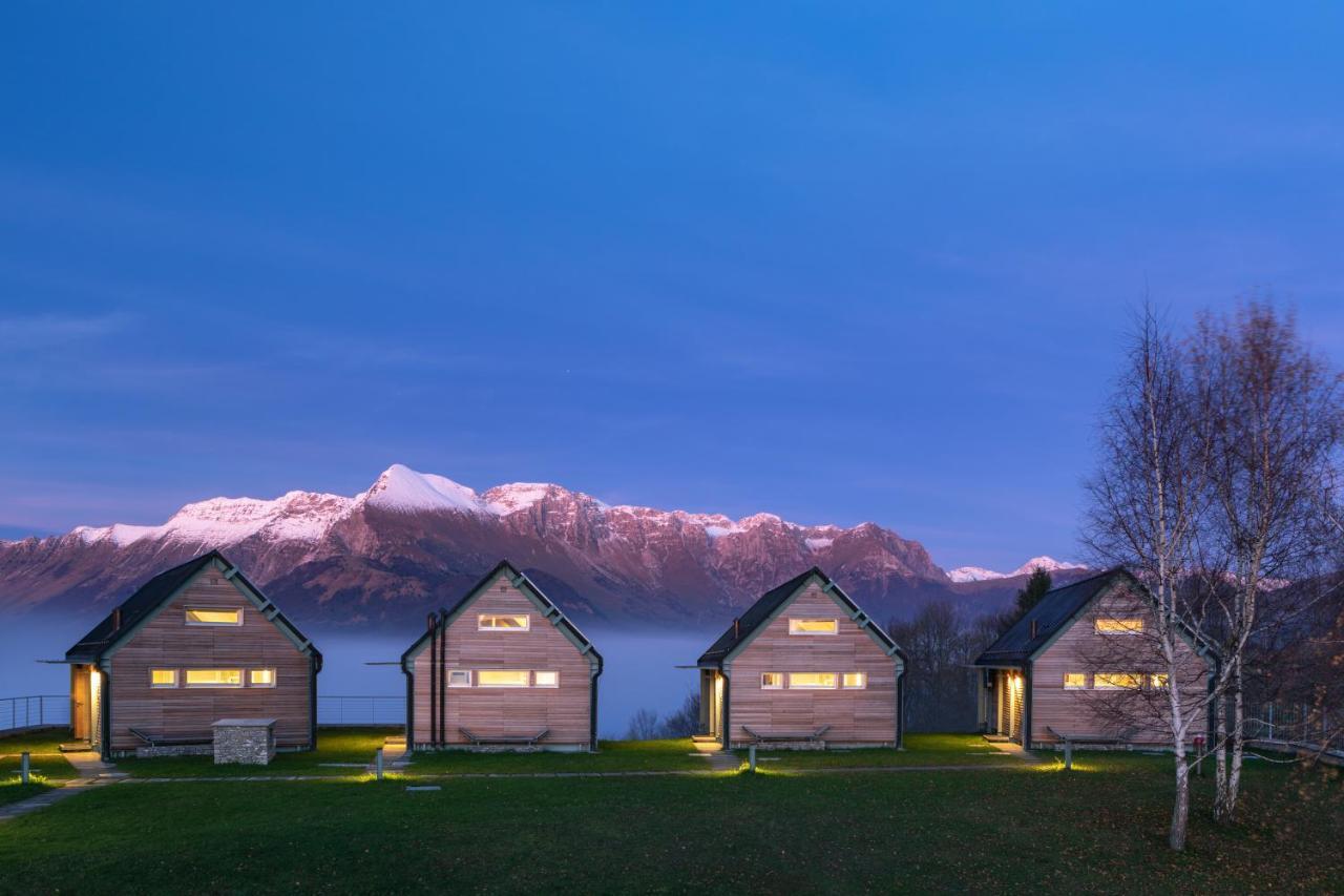 Nebesa Chalets Кобарід Екстер'єр фото